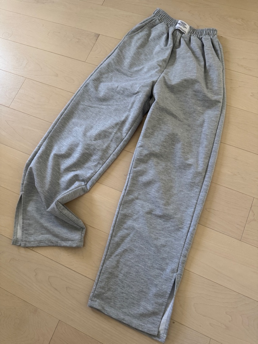 Women’s Grey Straight-Leg Sweatpants